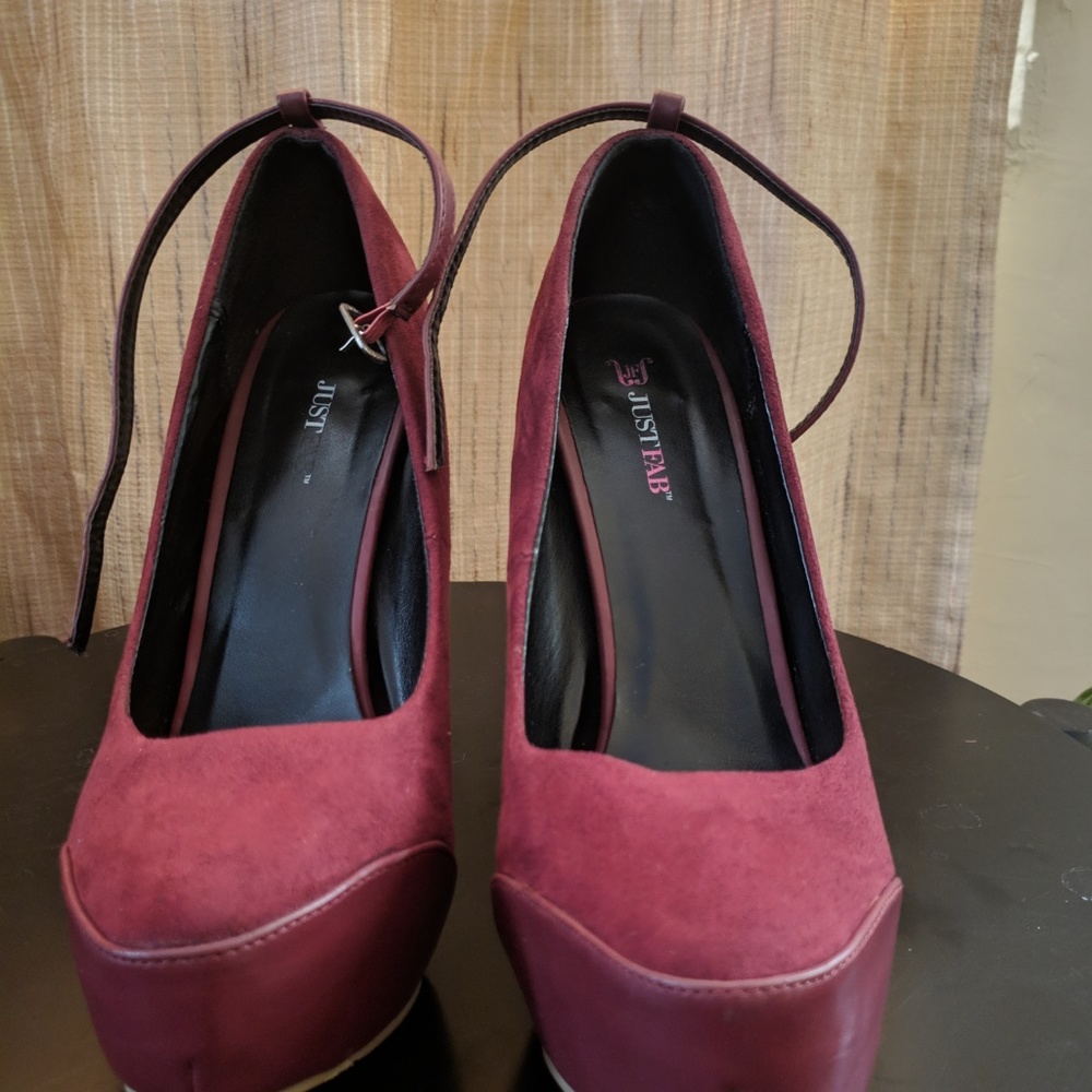 JustFab 'DIVINA' Burgundy (Red) Suede Shoes Size 9